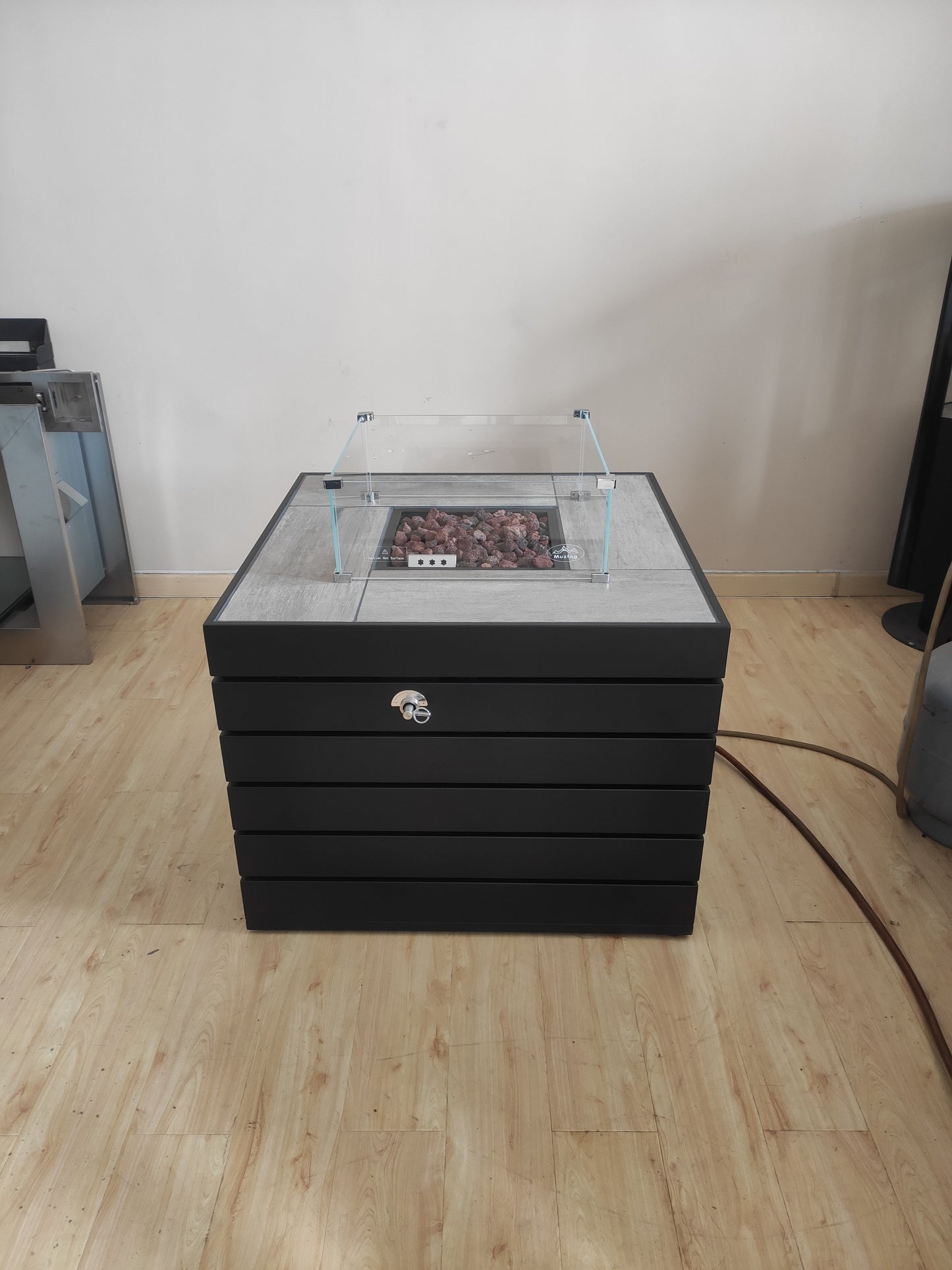 MUZTAG OSLO GAS FIRE PIT TABLE